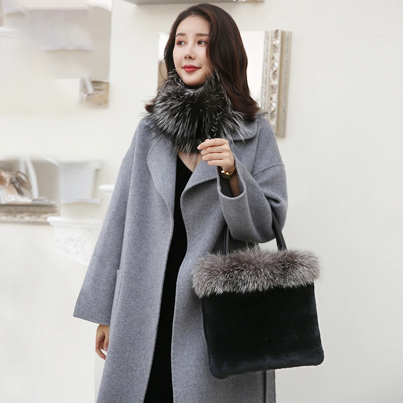 Fashionable temperament whole skin Rex rabbit fur bag fox fur bag mouth portable women's bag one-shoulder cross
Fashionable temperament whole skin Rex rabbit fur bag fox fur bag mouth portable women's bag one-shoulder cross