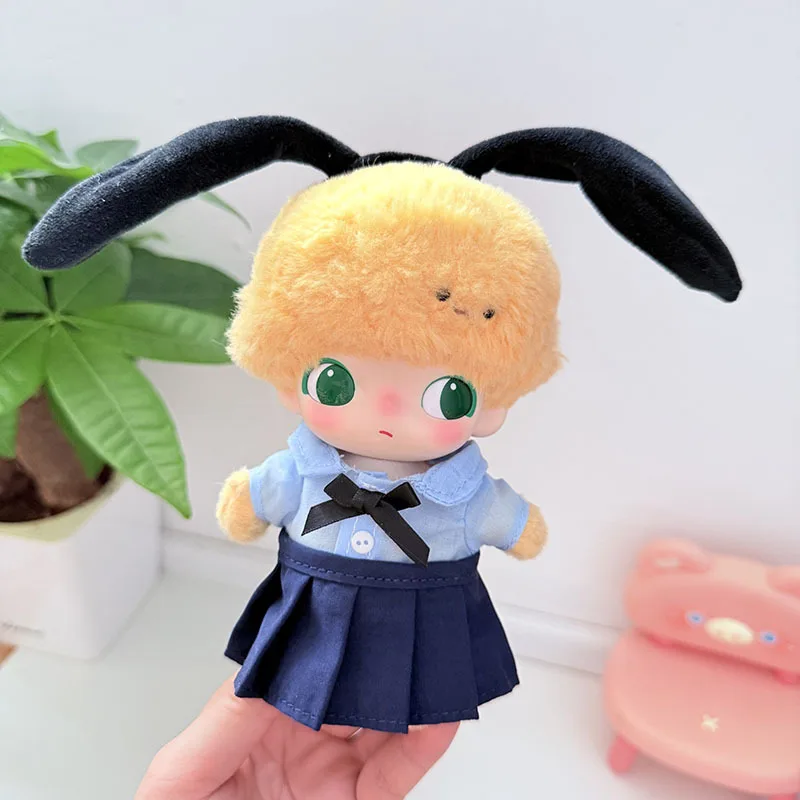 DIMOO Thai School Uniform Outfit Plush Bunny Hat Bow Tie Skirt For 15/17cm Labubu 1st 2nd 3rd Gen Dolls
DIMOO Thai School Uniform Outfit Plush Bunny Hat Bow Tie Skirt For 15/17cm Labubu 1st 2nd 3rd Gen Dolls