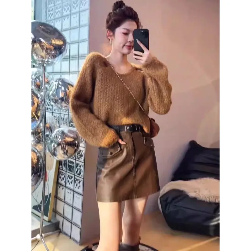 Spring 2026 Women's Faion Lazy Sle Loose Knitted Sweater A-Line Skirt Two-Piece Set High Waist ort Skirt Long Sve
Spring 2026 Women's Faion Lazy Sle Loose Knitted Sweater A-Line Skirt Two-Piece Set High Waist ort Skirt Long Sve