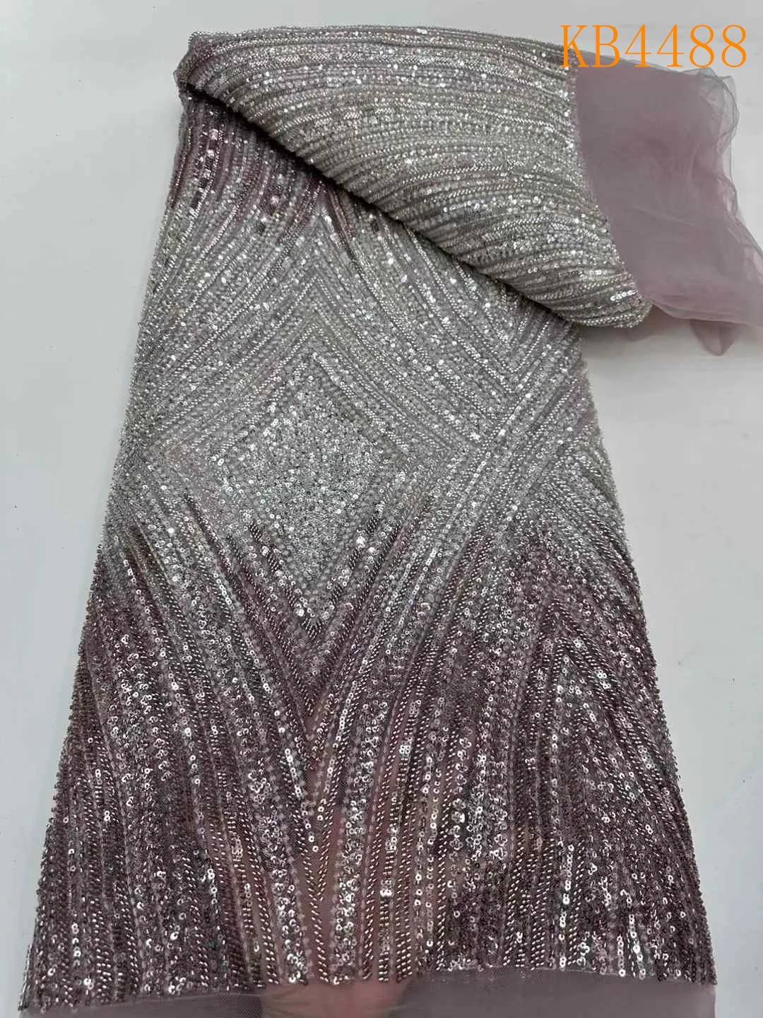 Золотая кружевная ткань ручной работы с бисером, африканская ткань, кружево высокого качества, 2025 г., кружевная французская ткань с вышивкой блестками для шитья KB4488
Золотая кружевная ткань ручной работы с бисером, африканская ткань, кружево высокого качества, 2025 г., кружевная французская ткань с вышивкой блестками для шитья KB4488