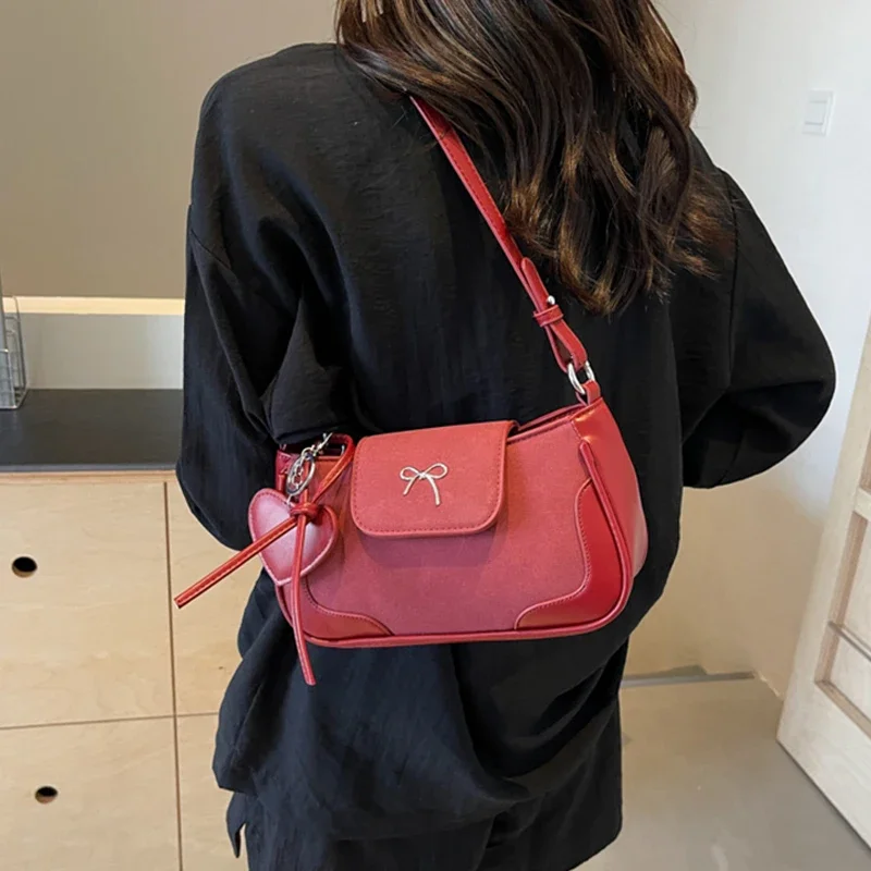Autumn Winter Retro Nubuck Leather Red Underarm Bag Women Bow Single Shoulder Crossbody Bag Versatile Commuter Handbags
Autumn Winter Retro Nubuck Leather Red Underarm Bag Women Bow Single Shoulder Crossbody Bag Versatile Commuter Handbags