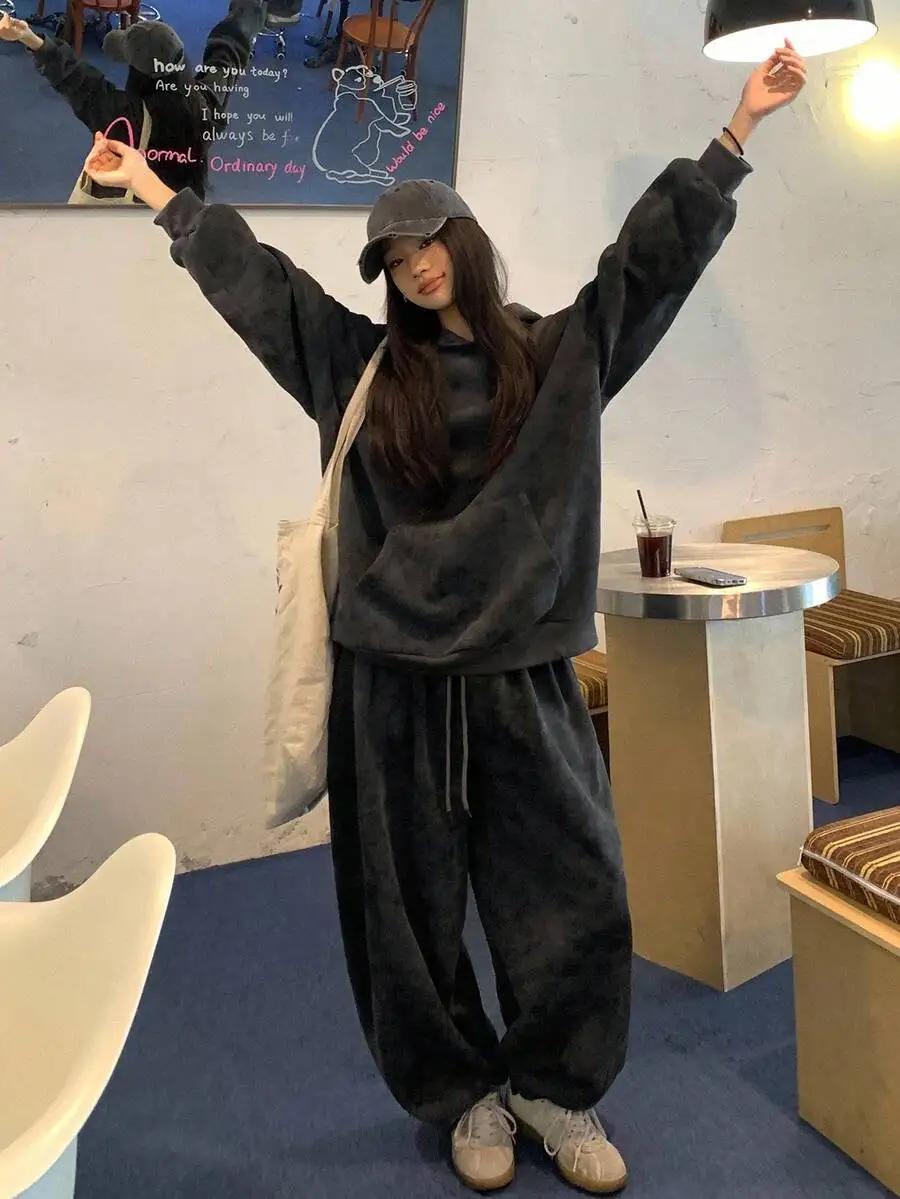 2pcs Set Women Hooded Casual Korean Style Sweatshirt And Loose Sweatpants Tracksuit
2pcs Set Women Hooded Casual Korean Style Sweatshirt And Loose Sweatpants Tracksuit