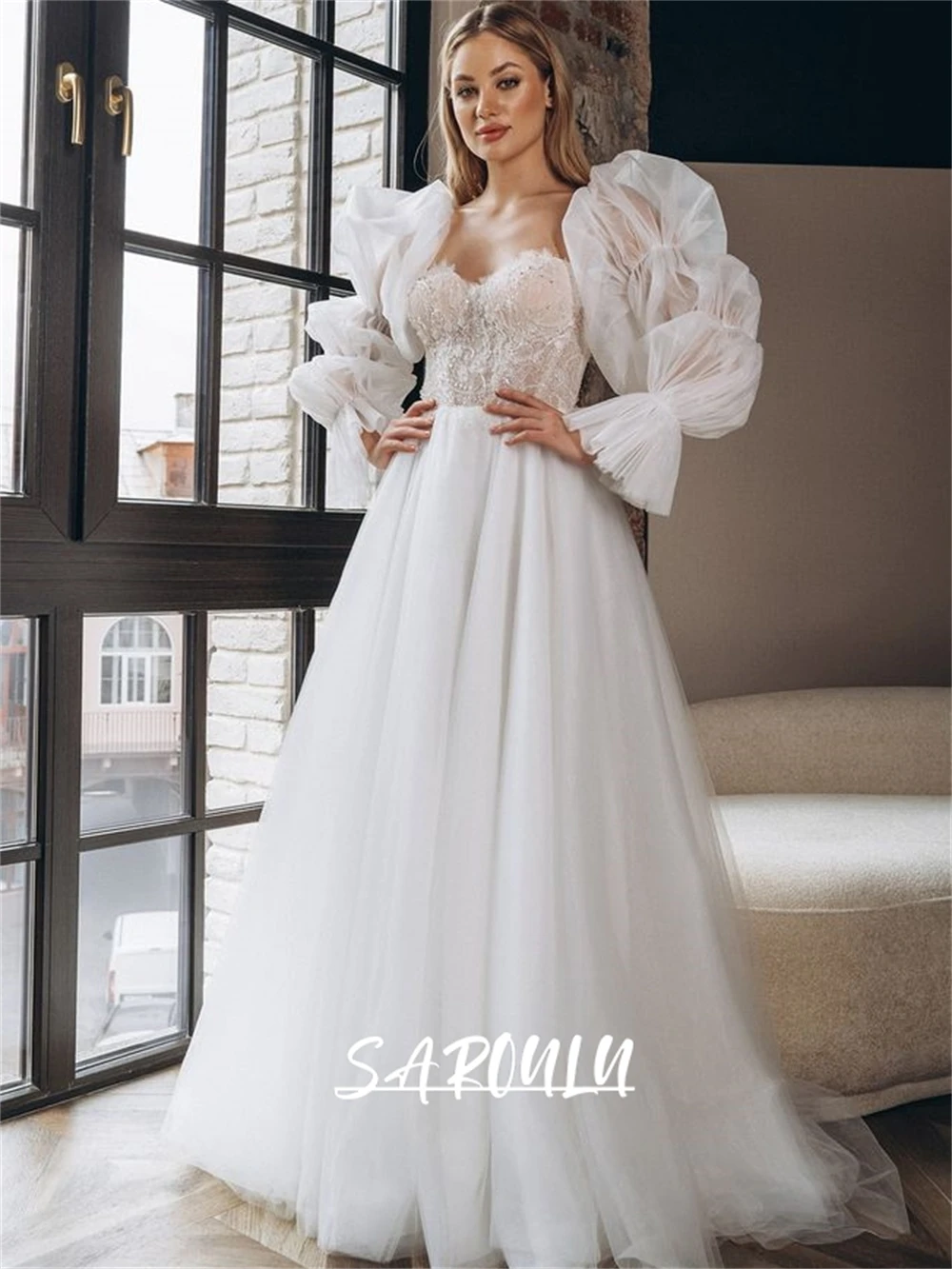 Princess Long Tulle Wedding Dress with Detachable Puff Sleeves, Customized Brush Train A Line Romantic Stylish Bridal Gown
Princess Long Tulle Wedding Dress with Detachable Puff Sleeves, Customized Brush Train A Line Romantic Stylish Bridal Gown