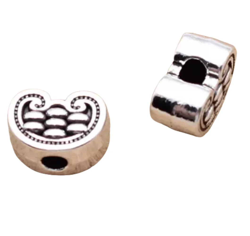 15pcs 10.6*7.5*6mm,hole 2.7mm Vintgae spacer beads for jewelry handmade Zinc Alloy Metal HW3201
15pcs 10.6*7.5*6mm,hole 2.7mm Vintgae spacer beads for jewelry handmade Zinc Alloy Metal HW3201