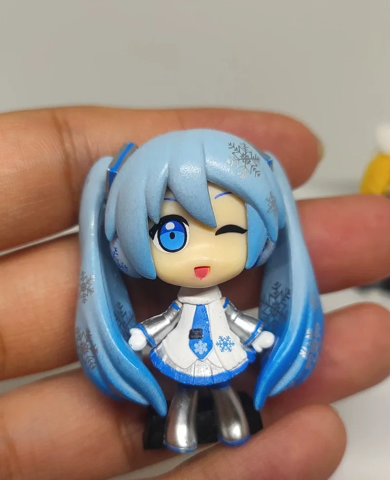 New Products In Stock Anime Miku Standing Posture Blind Box Handmade Toys Cute Desktop Ornaments Holiday Surprise Gifts
New Products In Stock Anime Miku Standing Posture Blind Box Handmade Toys Cute Desktop Ornaments Holiday Surprise Gifts