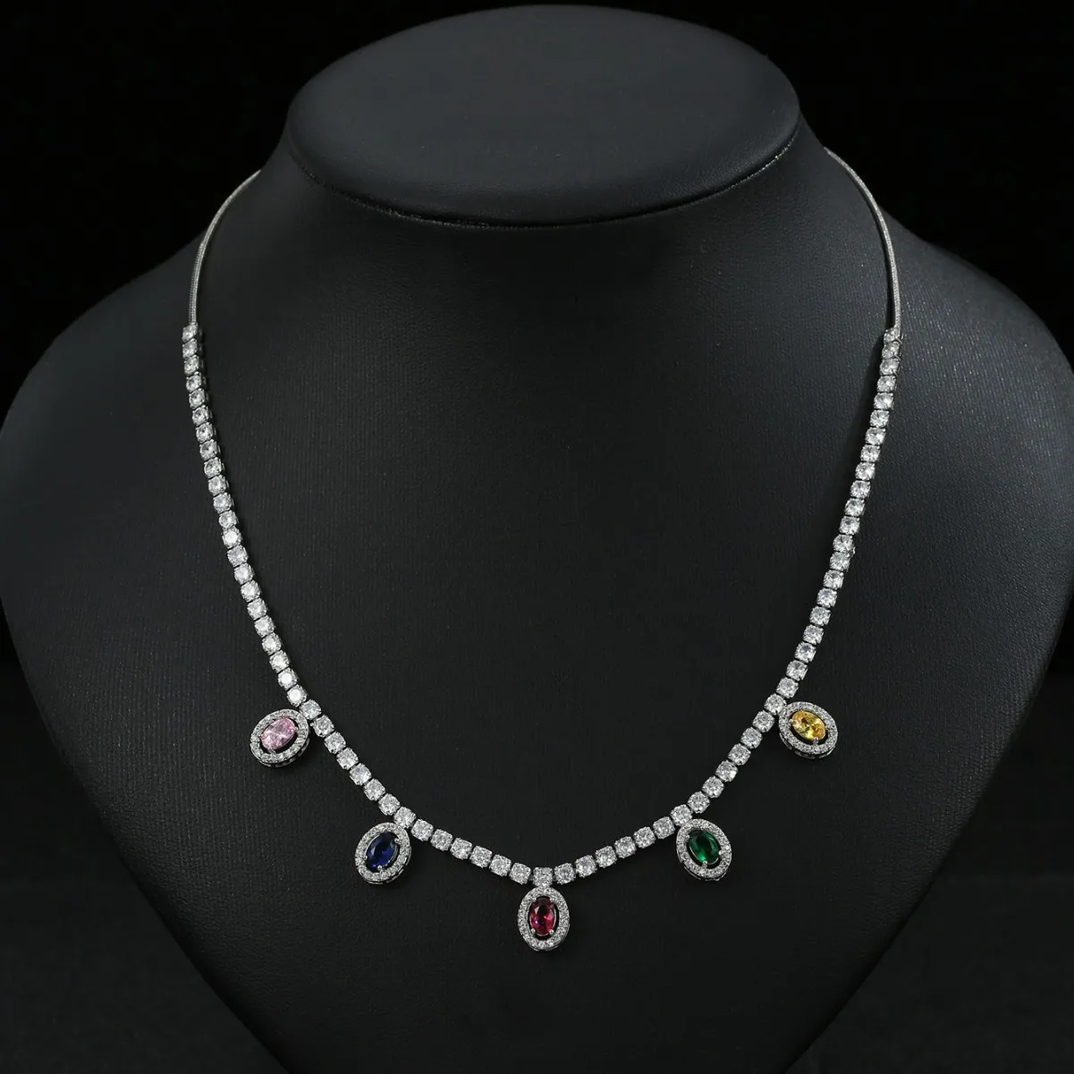 Trendy Necklace For Women Girl Cubic Zirconia CZ Simple Pendant Charm Choker Necklace For Girlfriend Ladies Party Jewelry Gifts
Trendy Necklace For Women Girl Cubic Zirconia CZ Simple Pendant Charm Choker Necklace For Girlfriend Ladies Party Jewelry Gifts