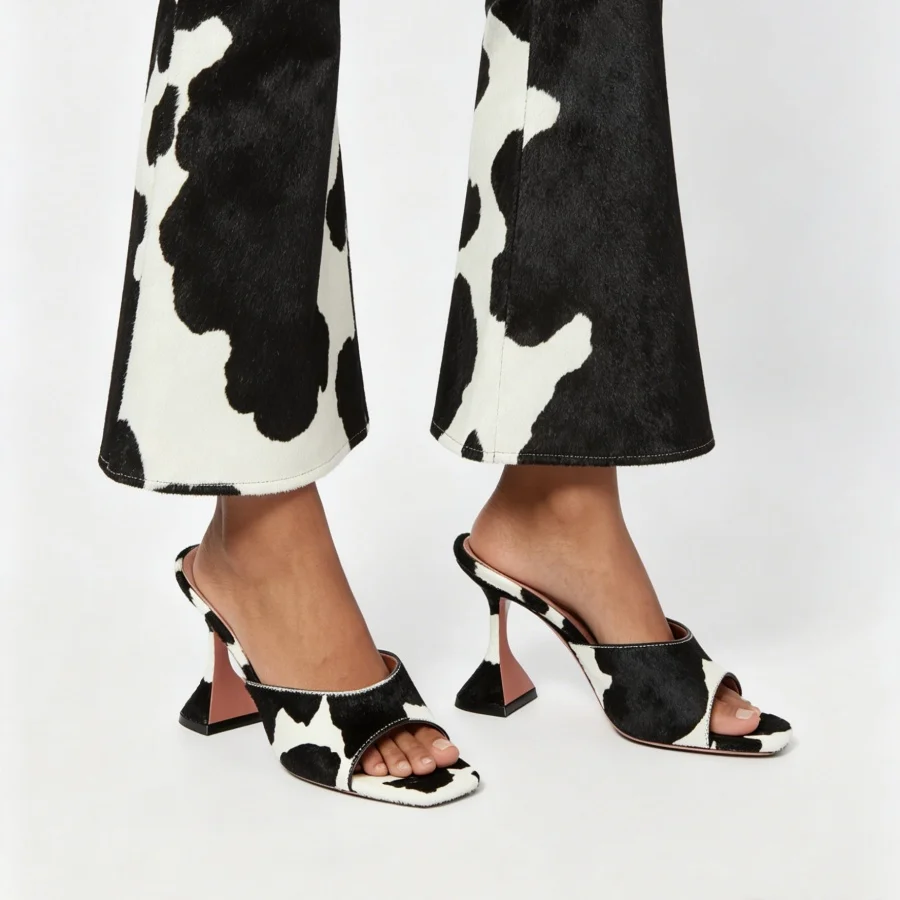 Women Cow Print Horsehair Square Open Toe Slippers Mules Unique Flared Sculptural Heel Slip On Backless Summer Sandals Shoes
Women Cow Print Horsehair Square Open Toe Slippers Mules Unique Flared Sculptural Heel Slip On Backless Summer Sandals Shoes