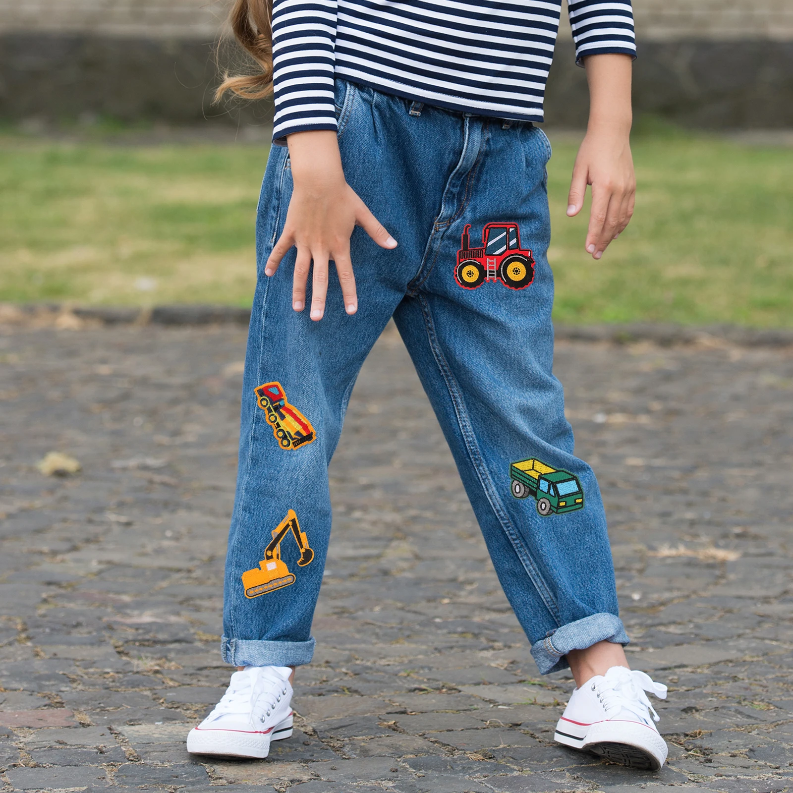 10pcs 10 Fire Truck Cloth Patches Sew On Appliques Clothes Bags Shoes Hats Decorative Fabric Repair Easy Durable Cartoon Car
10pcs 10 Fire Truck Cloth Patches Sew On Appliques Clothes Bags Shoes Hats Decorative Fabric Repair Easy Durable Cartoon Car