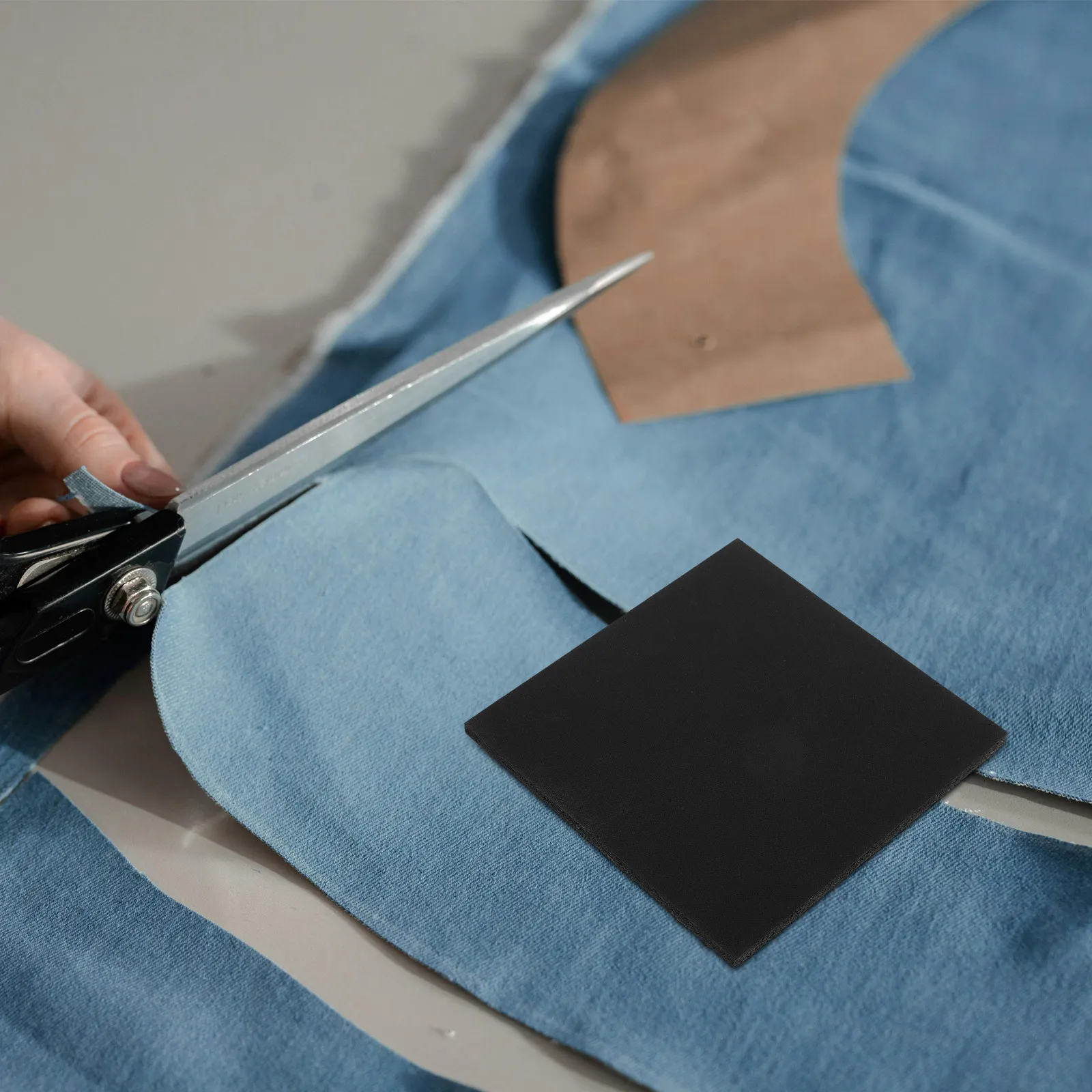 Silicone Heat Insulation Pad Durable Stable Shock Absorption Anti-Vibration Heat Transfer Projects Press Mat Silicone Heater Pad
Silicone Heat Insulation Pad Durable Stable Shock Absorption Anti-Vibration Heat Transfer Projects Press Mat Silicone Heater Pad