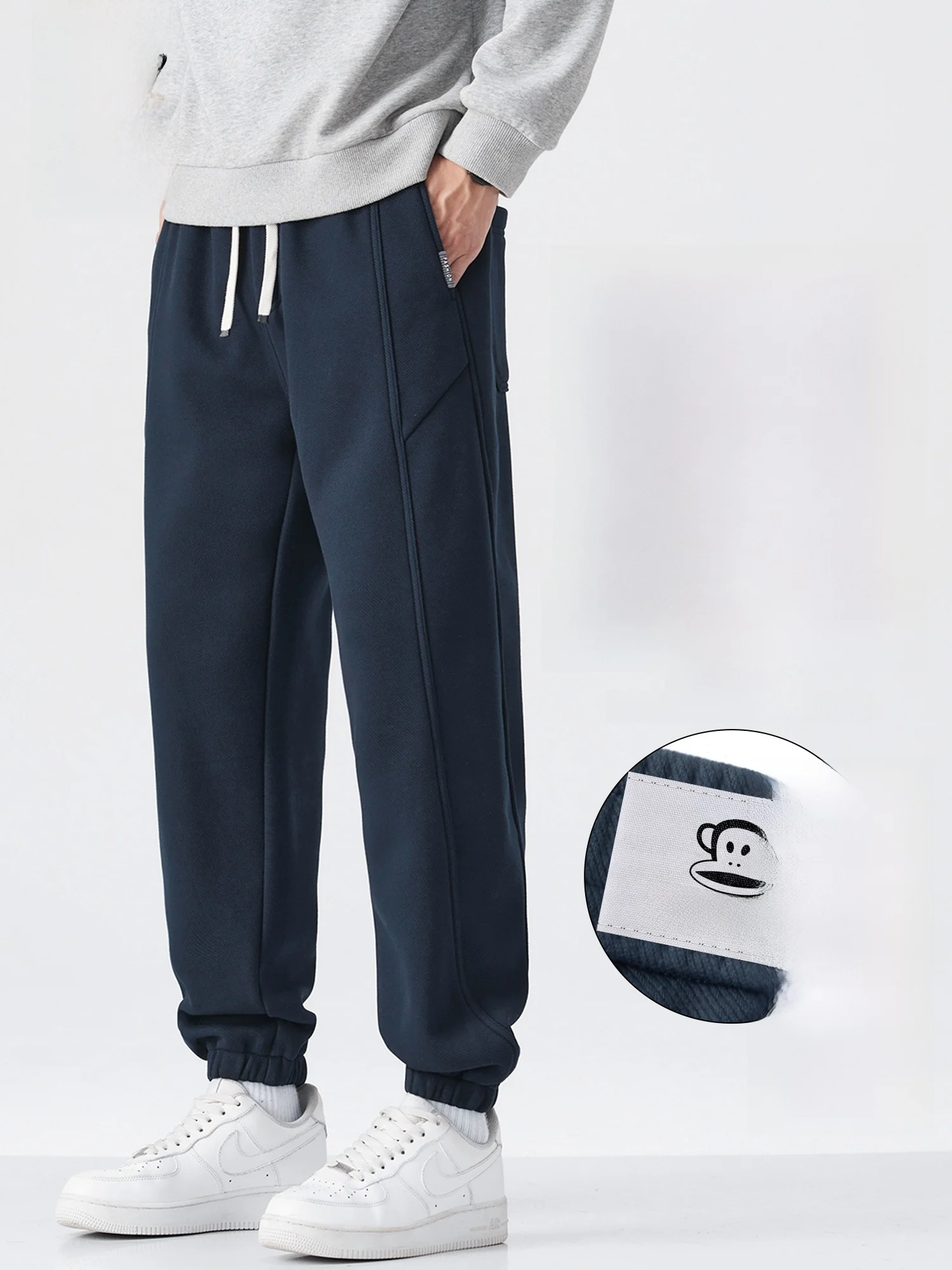 Мужские утепленные повседневные брюки Paul Frank на флисовой подкладке, осенне-зимние, теплые, свободные, с манжетами, из полиэфирного волокна, для повседневной носки
Мужские утепленные повседневные брюки Paul Frank на флисовой подкладке, осенне-зимние, теплые, свободные, с манжетами, из полиэфирного волокна, для повседневной носки