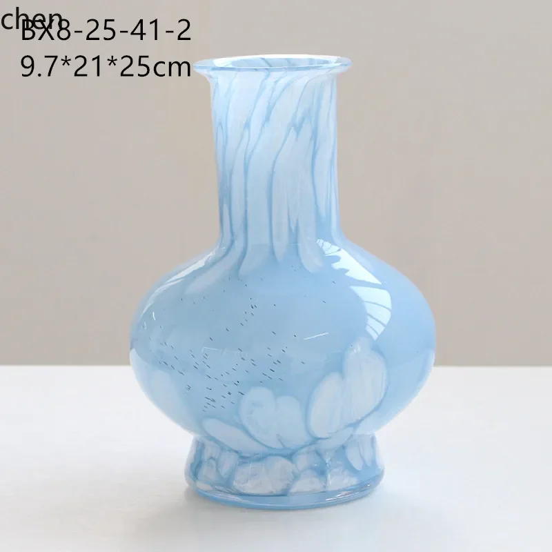 glass vase - vintage style, perfect for water gardening, willow branches, and floral arrangements
glass vase - vintage style, perfect for water gardening, willow branches, and floral arrangements