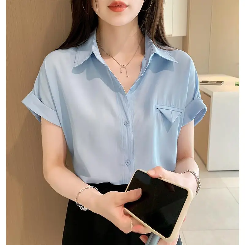Женская блузка в корейском стиле с короткими рукавами-крылышками, V-образным вырезом, свободного кроя, повседневная летняя рубашка
Женская блузка в корейском стиле с короткими рукавами-крылышками, V-образным вырезом, свободного кроя, повседневная летняя рубашка