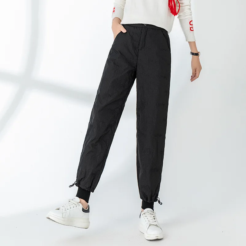 Thickened High Waist down Trousers for Women Outdoor Sports Fashionable Lightweight Cotton Pants Windproof Slimming
Thickened High Waist down Trousers for Women Outdoor Sports Fashionable Lightweight Cotton Pants Windproof Slimming