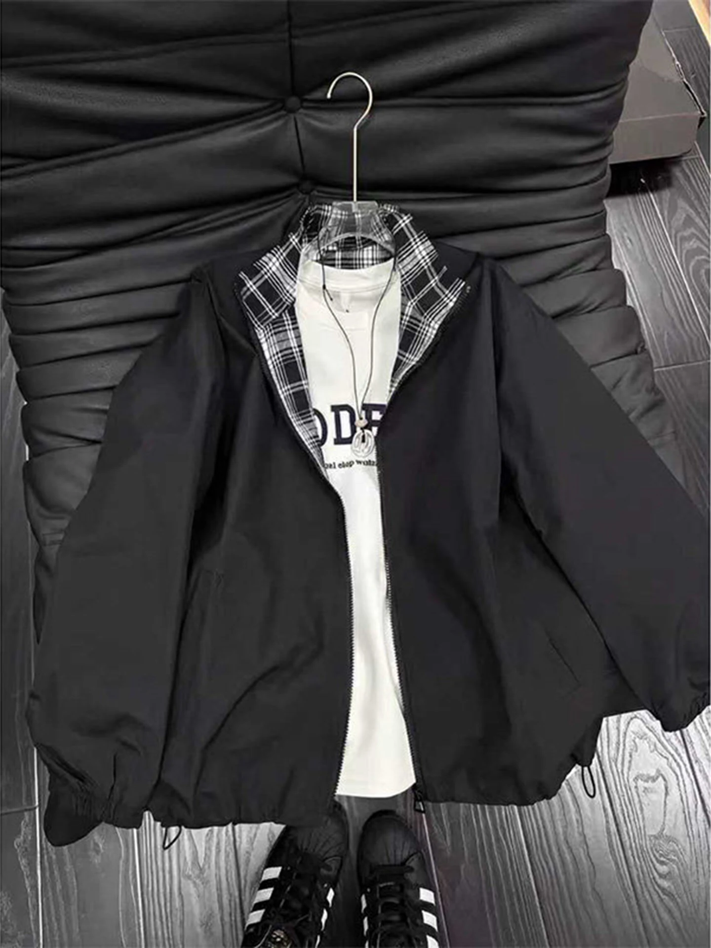 Men's Summer Lightweight Quick Dry Plaid Patchwork Sun Protection Shirt Casual Style Breathable Nylon Fabric Zipper Closure
Men's Summer Lightweight Quick Dry Plaid Patchwork Sun Protection Shirt Casual Style Breathable Nylon Fabric Zipper Closure