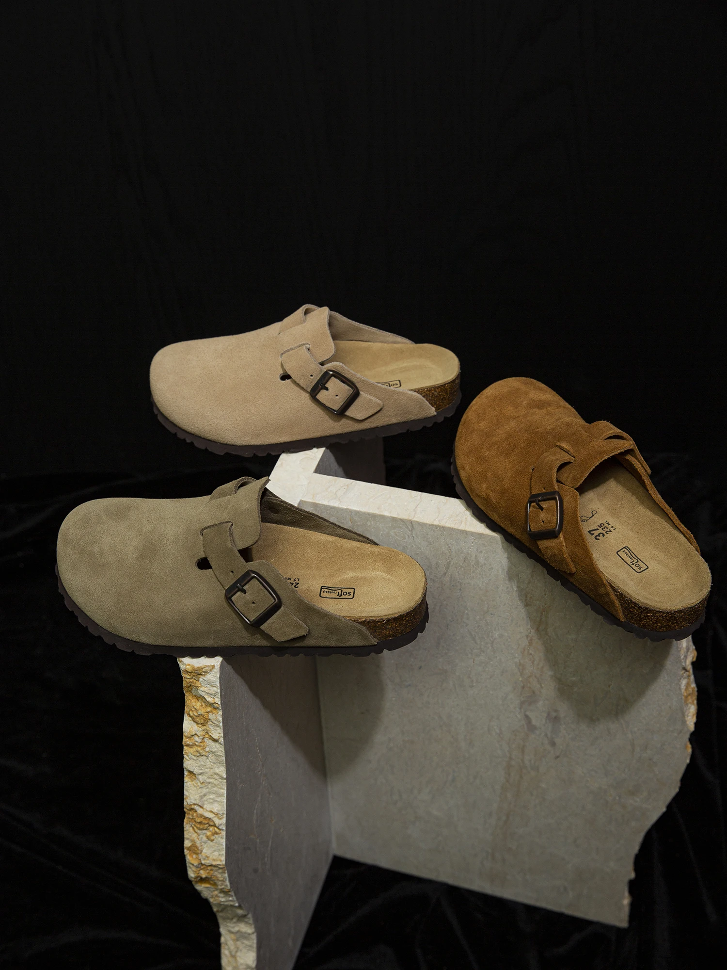 Upgraded Full Cowhide Slippers Thick Bottom Soft Wood Four Seasons Half Slippers Cute Big Head Leather Shoes
Upgraded Full Cowhide Slippers Thick Bottom Soft Wood Four Seasons Half Slippers Cute Big Head Leather Shoes
