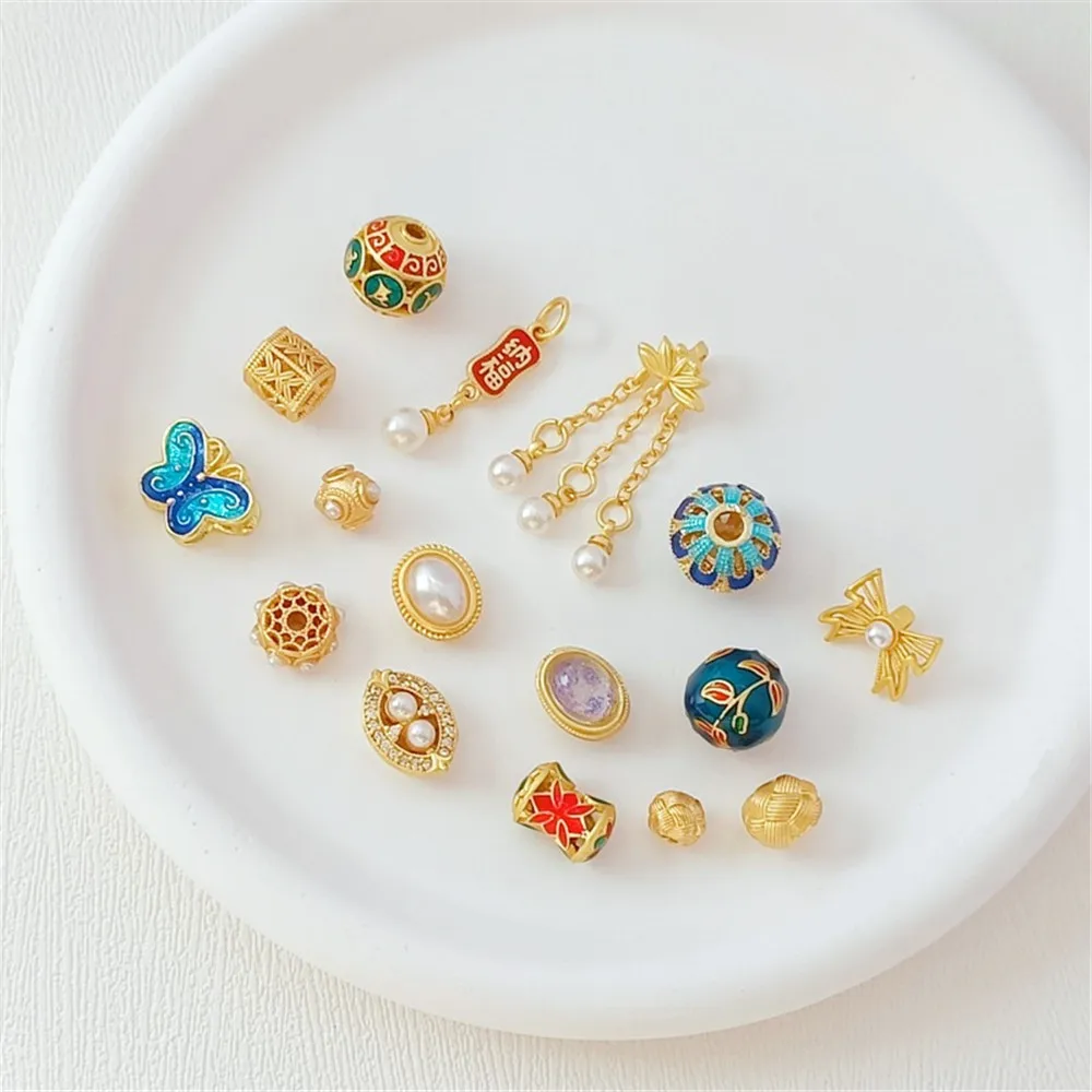 Handcrafted DIY Beaded Butterfly Pendant Accessories with Traditional Gold Oil-dripping Pearl Wool Balls Gourd Egg-shaped Beads
Handcrafted DIY Beaded Butterfly Pendant Accessories with Traditional Gold Oil-dripping Pearl Wool Balls Gourd Egg-shaped Beads