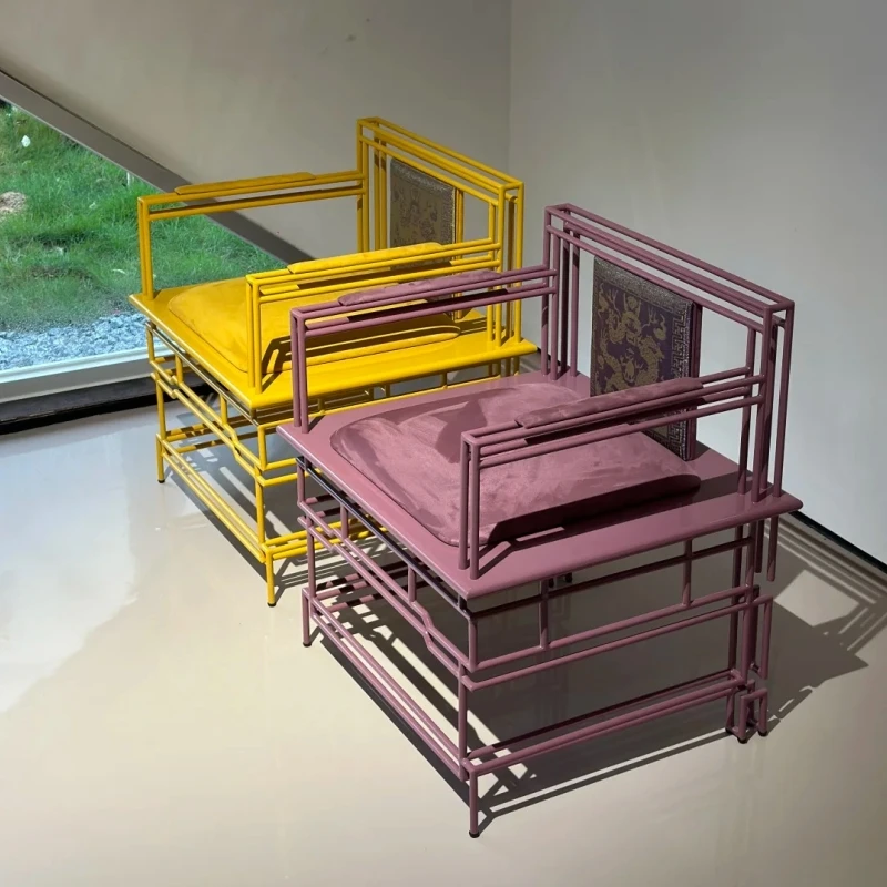 Стулья для гостиной Индивидуальный дизайн макияжа Современные стулья для гостиной Скандинавский балкон Fauteuil Постмодернистская мебель
Стулья для гостиной Индивидуальный дизайн макияжа Современные стулья для гостиной Скандинавский балкон Fauteuil Постмодернистская мебель