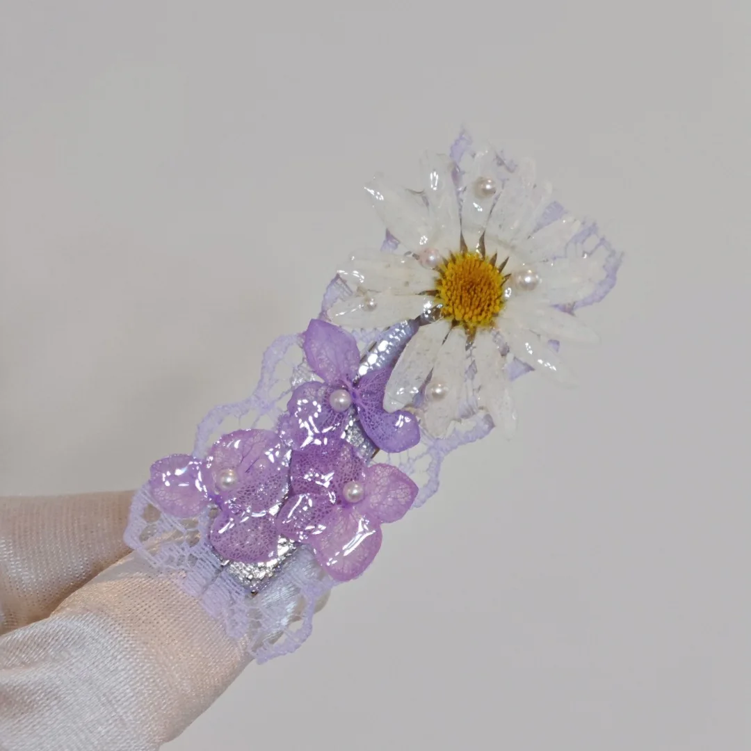 3215, оптовая продажа, мечтательная милая фиолетовая кружевная заколка для волос ручной работы, боковой зажим, настоящий цветок, смола, гортензия, лепесток, аксессуар, Рождественский подарок
3215, оптовая продажа, мечтательная милая фиолетовая кружевная заколка для волос ручной работы, боковой зажим, настоящий цветок, смола, гортензия, лепесток, аксессуар, Рождественский подарок