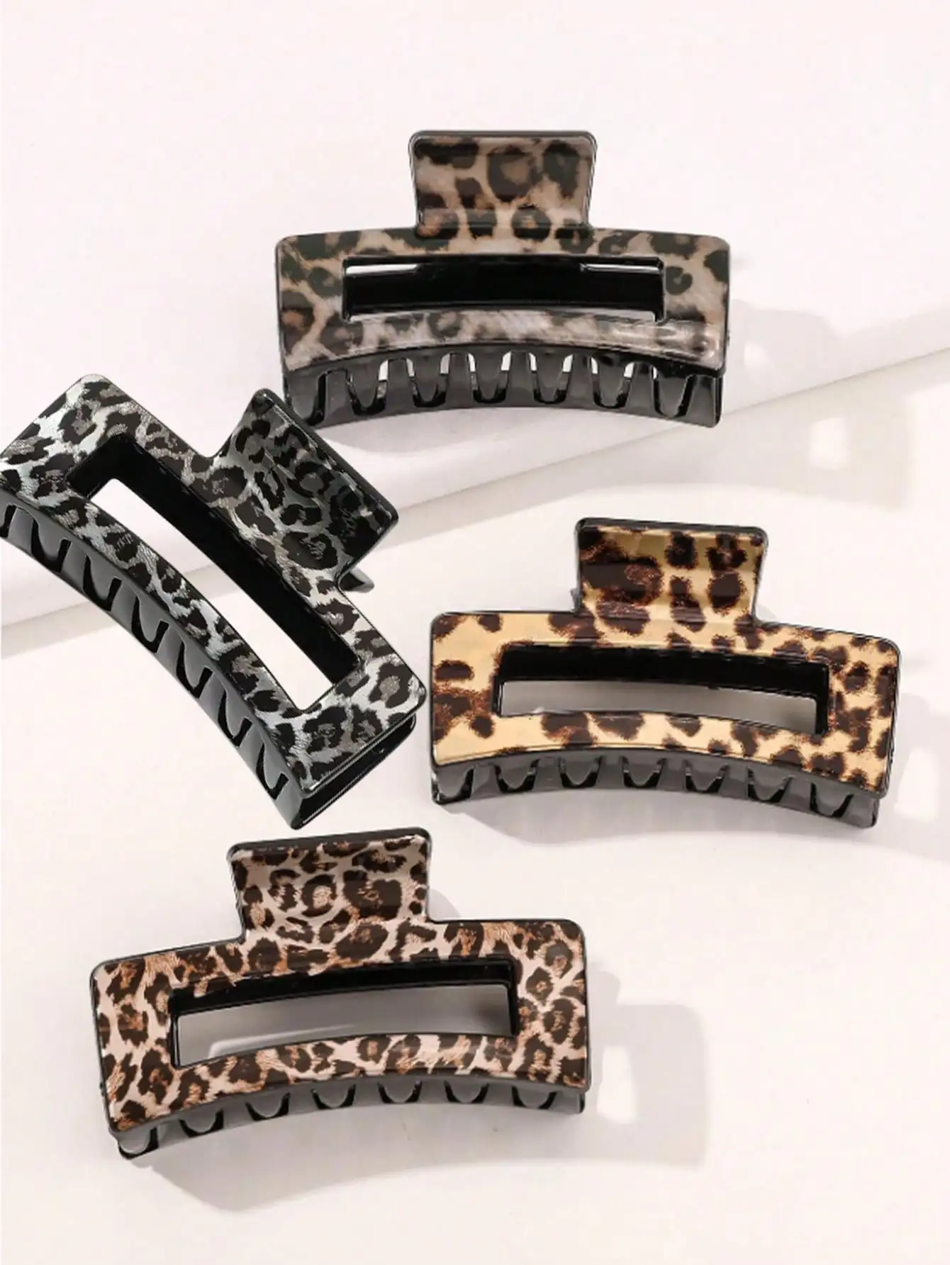 4Pcs Leopard Square Plastic Claw Clips No Damage Hair Accessory Women Daily Party Wear Perfect Valentine Autumn Winter Birthday Holiday Small Jewelry Present Gift
4Pcs Leopard Square Plastic Claw Clips No Damage Hair Accessory Women Daily Party Wear Perfect Valentine Autumn Winter Birthday Holiday Small Jewelry Present Gift