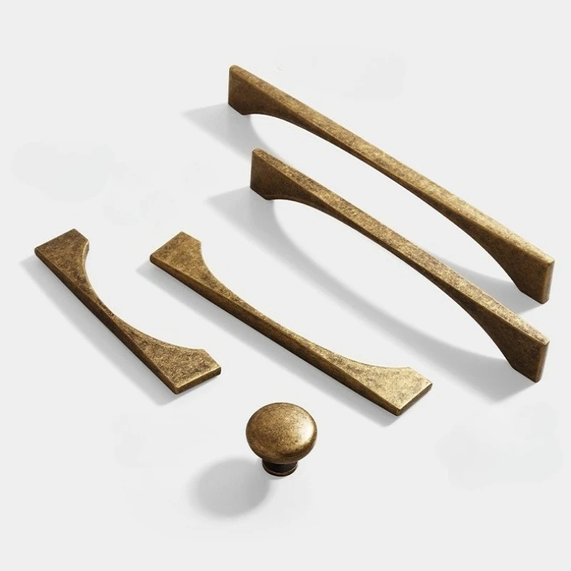 Nordic Vintage Furniture Handles Zinc Alloy Handles for Wardrobe and Drawer Hardware Fitting Kitchen Cabinet Drawer Handles
Nordic Vintage Furniture Handles Zinc Alloy Handles for Wardrobe and Drawer Hardware Fitting Kitchen Cabinet Drawer Handles