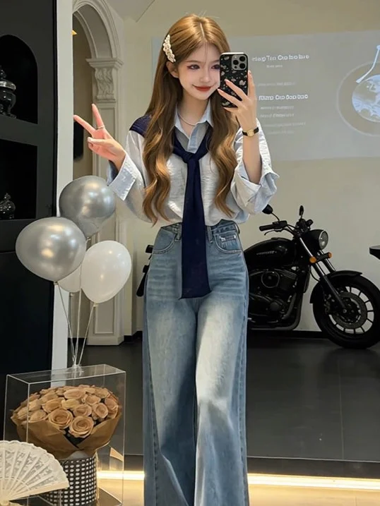 Fashionable Three-Piece Set High Waist Loose Jeans Cover Hip Slimming Denim High Waist Loose Cardigan Versatile Shawl Europea...
Fashionable Three-Piece Set High Waist Loose Jeans Cover Hip Slimming Denim High Waist Loose Cardigan Versatile Shawl Europea...