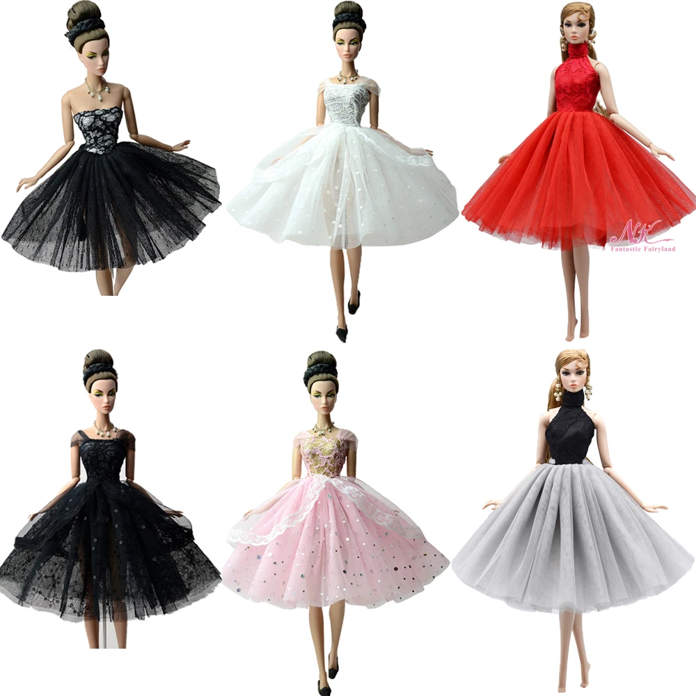 Fashion 30CM Doll Dress Princess Lace Wedding Dress Casual Party Marriage Dolls Clothes For 1/6 BJD Doll Accessories JJ
Fashion 30CM Doll Dress Princess Lace Wedding Dress Casual Party Marriage Dolls Clothes For 1/6 BJD Doll Accessories JJ