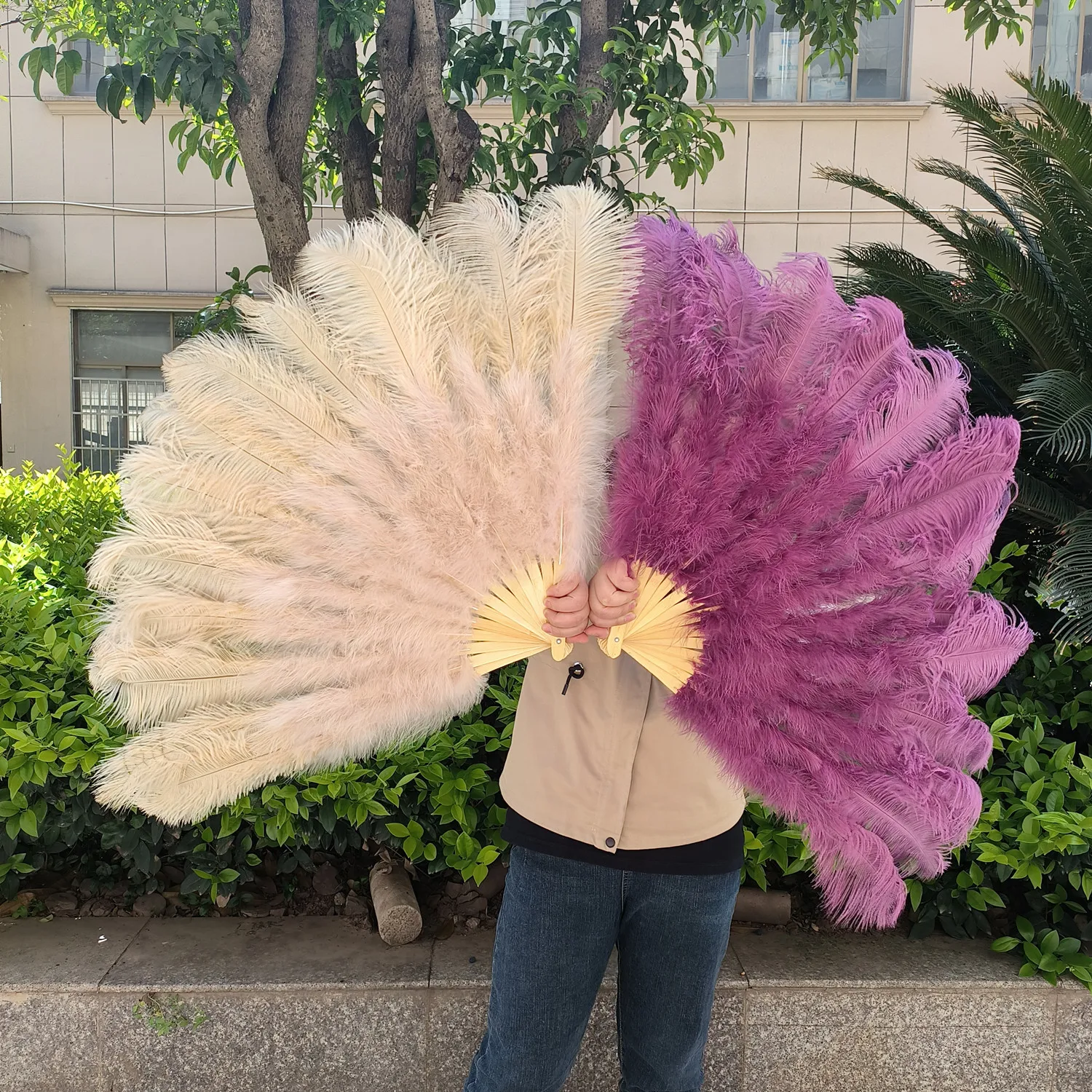 Khaki Ostrich Feathers Fan 90CM / 130CM Carnival Stage Performance Feather Fan for Wedding Party Belly Dance Props Plumas Crafts
Khaki Ostrich Feathers Fan 90CM / 130CM Carnival Stage Performance Feather Fan for Wedding Party Belly Dance Props Plumas Crafts
