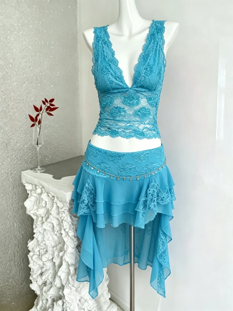 Summer Women 2 Piece Set Deep V Sleeveless Tops + Ribbon Hip Multi Layer Skirt Printed Sexy Suit Seaside Beach Vacation Wear New
Summer Women 2 Piece Set Deep V Sleeveless Tops + Ribbon Hip Multi Layer Skirt Printed Sexy Suit Seaside Beach Vacation Wear New
