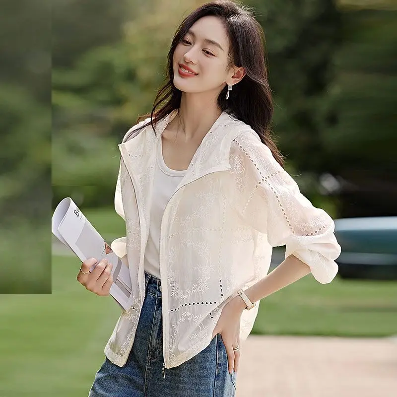 Lightweight Long Sleeved Loose Hollow Sun Protection Jacket, Casual Jacket, 2025 Summer New Loose Hooded Top For Women
Lightweight Long Sleeved Loose Hollow Sun Protection Jacket, Casual Jacket, 2025 Summer New Loose Hooded Top For Women