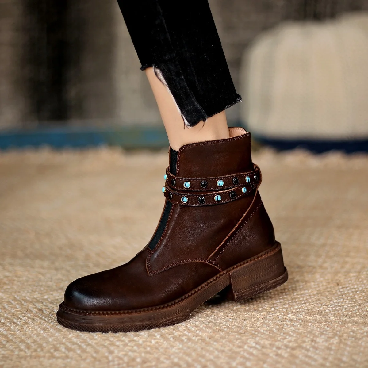 Round Toe Warm Short Boots With Zippers Ladies Winter Boots Retro ShoeAnke Boots Vintage Style Shoes Woman Spring Autumn Botas
Round Toe Warm Short Boots With Zippers Ladies Winter Boots Retro ShoeAnke Boots Vintage Style Shoes Woman Spring Autumn Botas