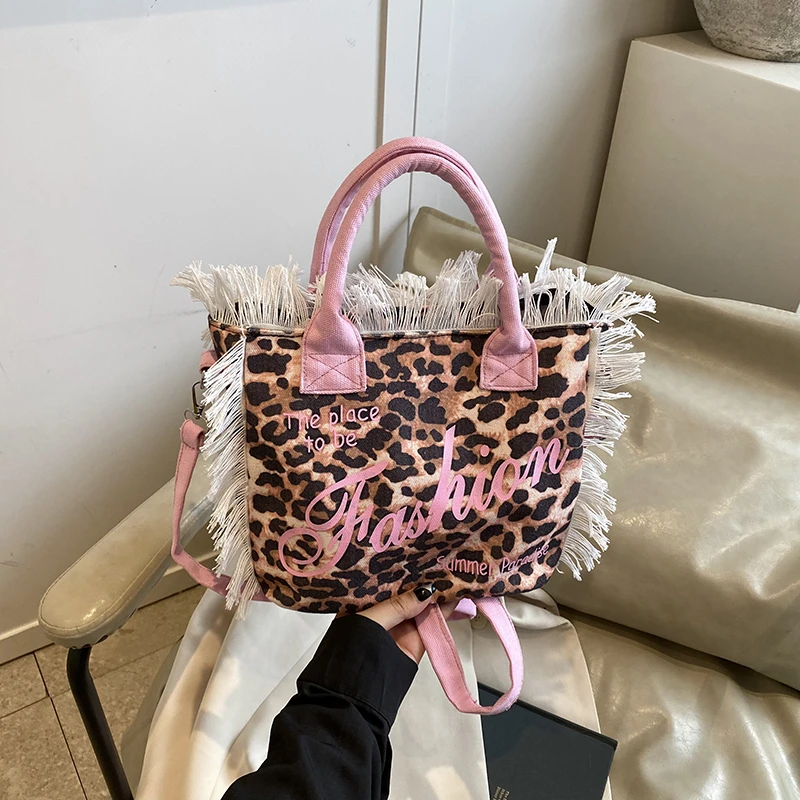 Vintage Fringe Canvas Mini Tote Bag Women Letter Print Distressed Handbag Casual Daily Shopping Small Fashion Shoulder Purse
Vintage Fringe Canvas Mini Tote Bag Women Letter Print Distressed Handbag Casual Daily Shopping Small Fashion Shoulder Purse