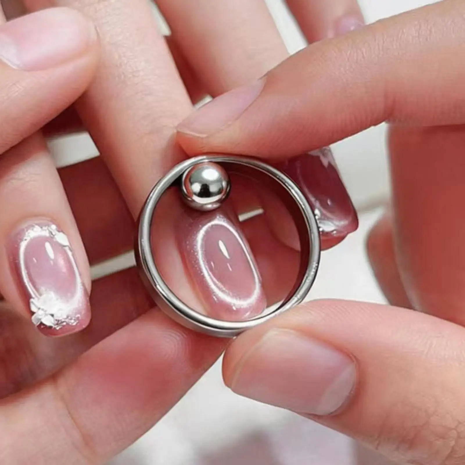 Ring Magnet Cat Eyes Nails Art Magnet Suck Hollow Cat Eyes Nails Art Effect Magnet Ring For Magnetic Gel Polishing Manicure Tool
Ring Magnet Cat Eyes Nails Art Magnet Suck Hollow Cat Eyes Nails Art Effect Magnet Ring For Magnetic Gel Polishing Manicure Tool
