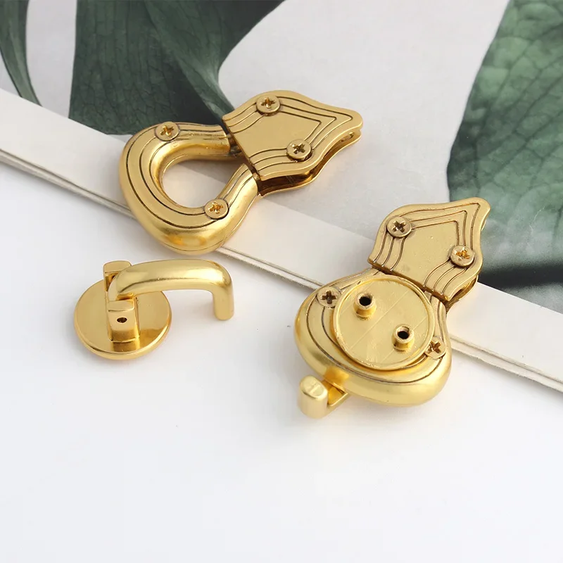 Тусклые золотые тыквы в форме металлической застежки-откидные замки для сумок, сумки, вешалка для сумок, пряжки, сделай сам, аксессуары для рукоделия
Тусклые золотые тыквы в форме металлической застежки-откидные замки для сумок, сумки, вешалка для сумок, пряжки, сделай сам, аксессуары для рукоделия