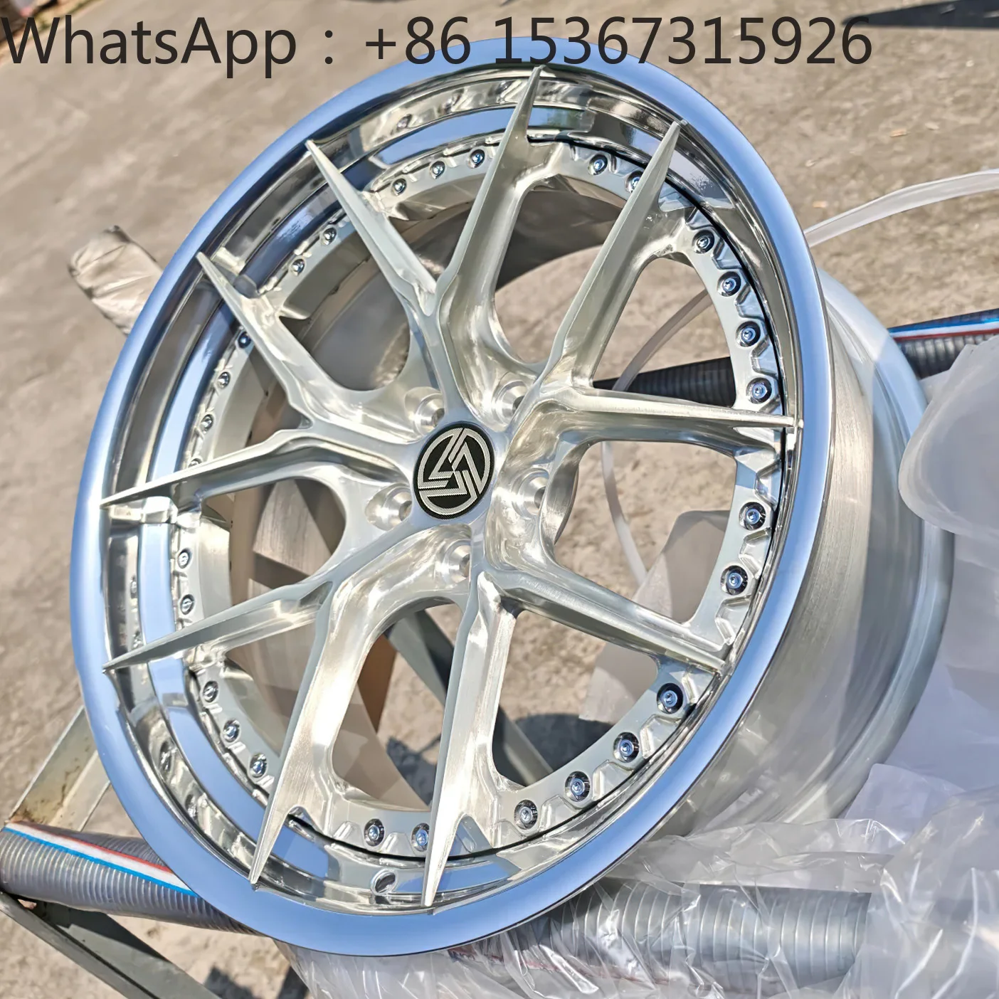 Monoblock Champagne Golden Deep Dish Concave Custom Forged Racing Alloy Wheels 5x114.3 5x120 5x112 Car Rims
Monoblock Champagne Golden Deep Dish Concave Custom Forged Racing Alloy Wheels 5x114.3 5x120 5x112 Car Rims