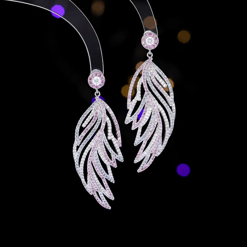 European and American High-End Micro-Inlaid Full Zircon Hollow Leaf Feather Earrings for Women S925 Silver Needle Niche Design F
European and American High-End Micro-Inlaid Full Zircon Hollow Leaf Feather Earrings for Women S925 Silver Needle Niche Design F