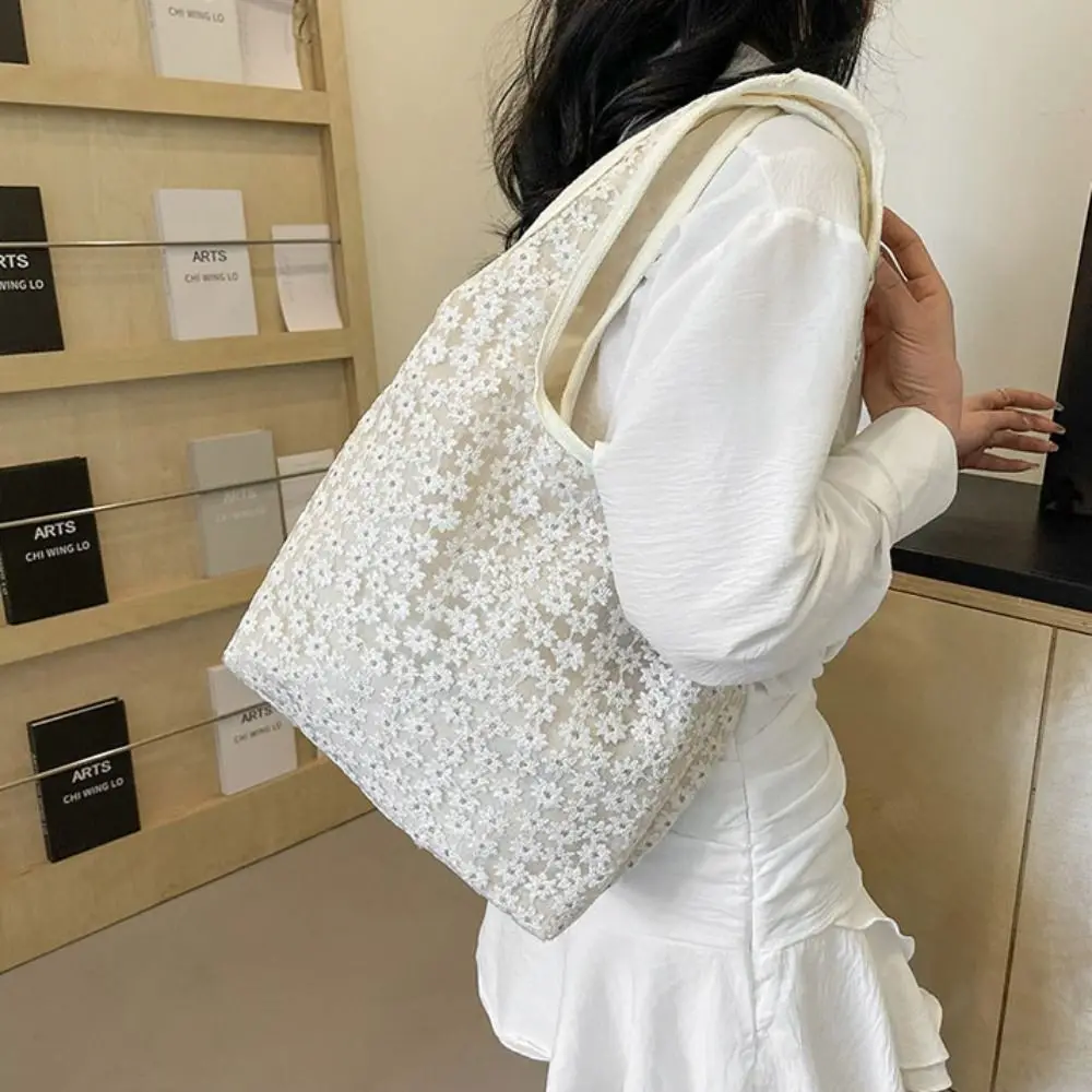 Casual Solid Color Floral Tote Bag Korean Style Lace Underarm Bag Ballet Style Large Capacity Canvas Shoulder Bag Travel
Casual Solid Color Floral Tote Bag Korean Style Lace Underarm Bag Ballet Style Large Capacity Canvas Shoulder Bag Travel