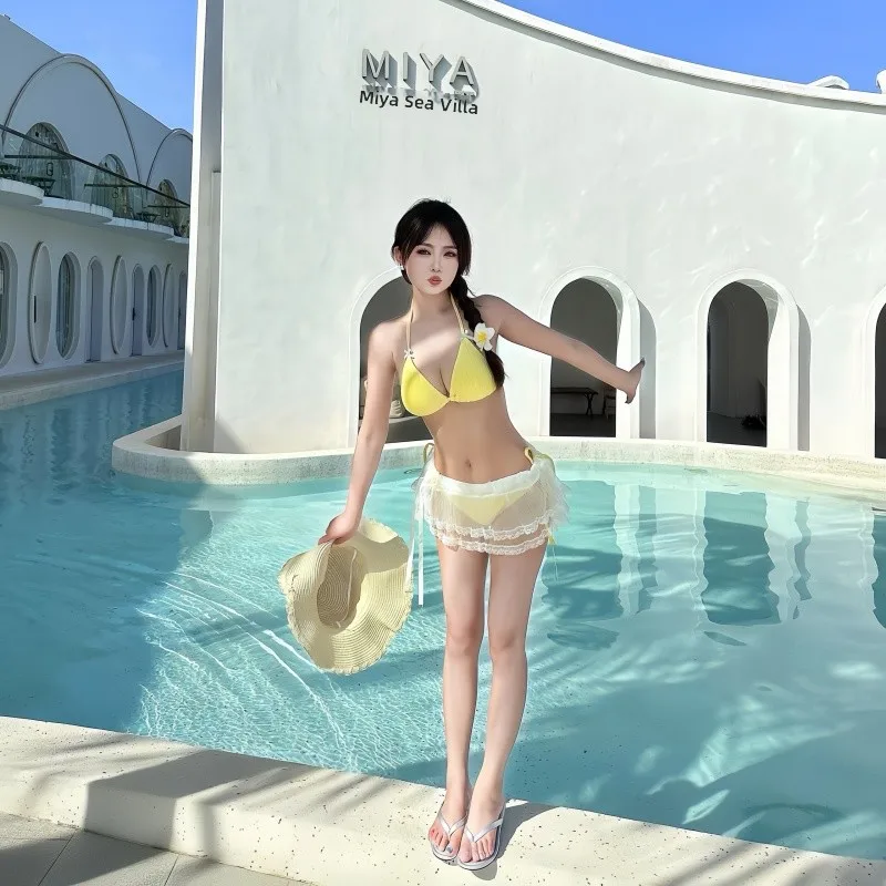 2025 New Sexy Sweet Yellow Bikini for Women Beach Thermal Vaion Small Chest Flattering Swimwear by HaiNia
2025 New Sexy Sweet Yellow Bikini for Women Beach Thermal Vaion Small Chest Flattering Swimwear by HaiNia