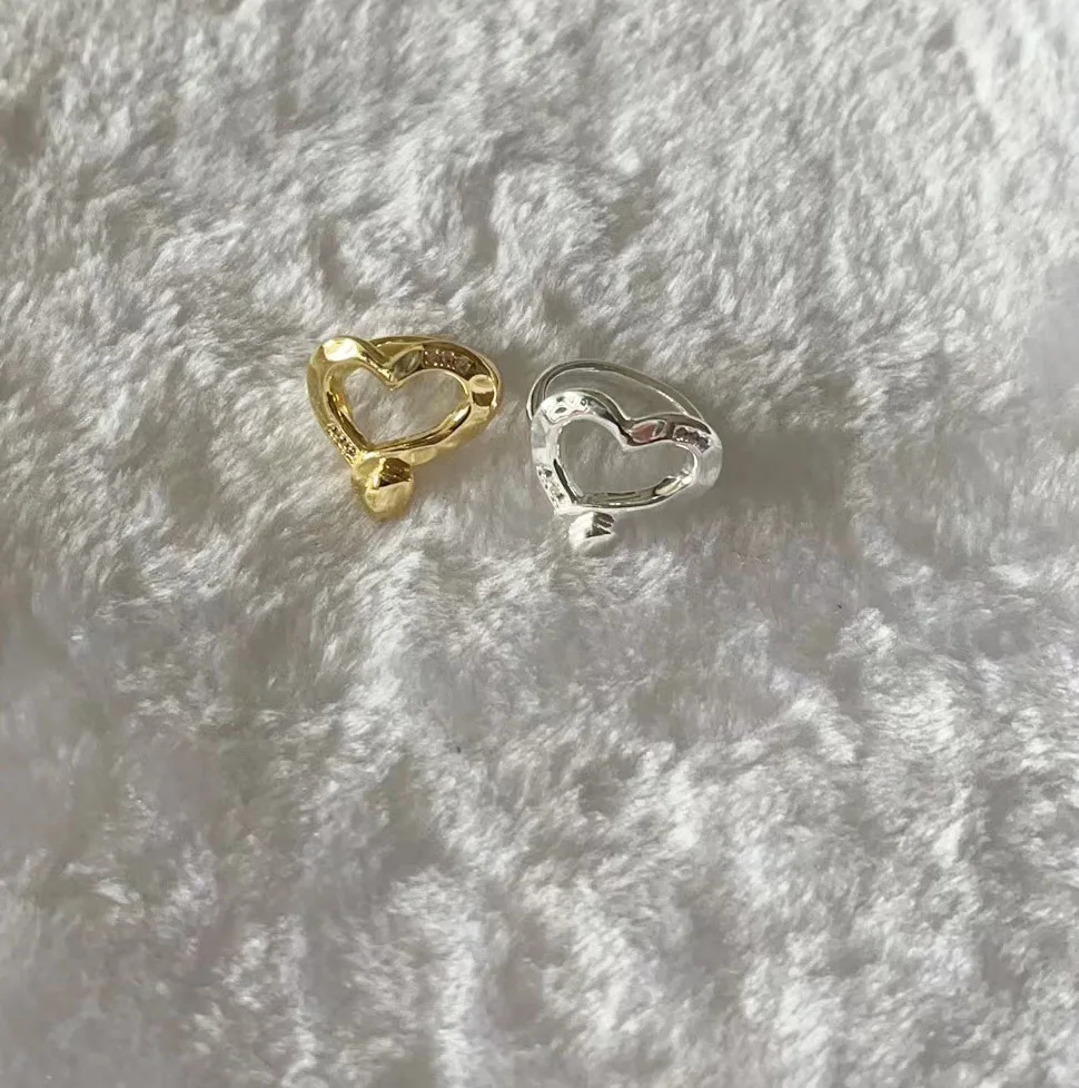 YS 2023 UNOde50 New European and American Hot Selling Creative High Quality Heart Ring Women's Romantic Jewelry Gift Bag
YS 2023 UNOde50 New European and American Hot Selling Creative High Quality Heart Ring Women's Romantic Jewelry Gift Bag