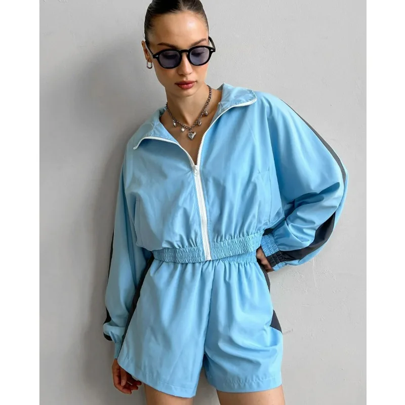 Cross-border Women Casual and Fashionable Color-blocked Suit Loose Zipper Cardigan Long-sleeved Color-blocking Top Sports Shorts
Cross-border Women Casual and Fashionable Color-blocked Suit Loose Zipper Cardigan Long-sleeved Color-blocking Top Sports Shorts