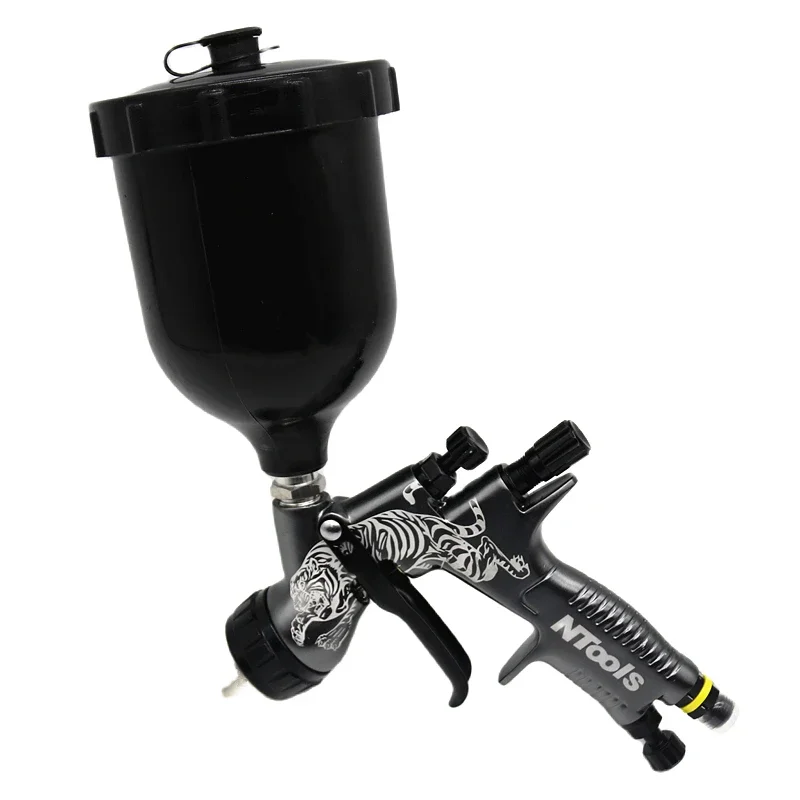 1.3/1.8mm Spray Gun With 400CC Mix Tank And Adpater Car Paint Gun Varnish Paint Sprayer /Air Spray Gun/Air Tools
1.3/1.8mm Spray Gun With 400CC Mix Tank And Adpater Car Paint Gun Varnish Paint Sprayer /Air Spray Gun/Air Tools