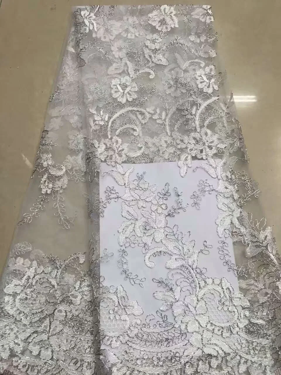 2015 High Discount Embroidered pattern design African lace fabric for sewing Fast Delivery high quality french lace D8336
2015 High Discount Embroidered pattern design African lace fabric for sewing Fast Delivery high quality french lace D8336