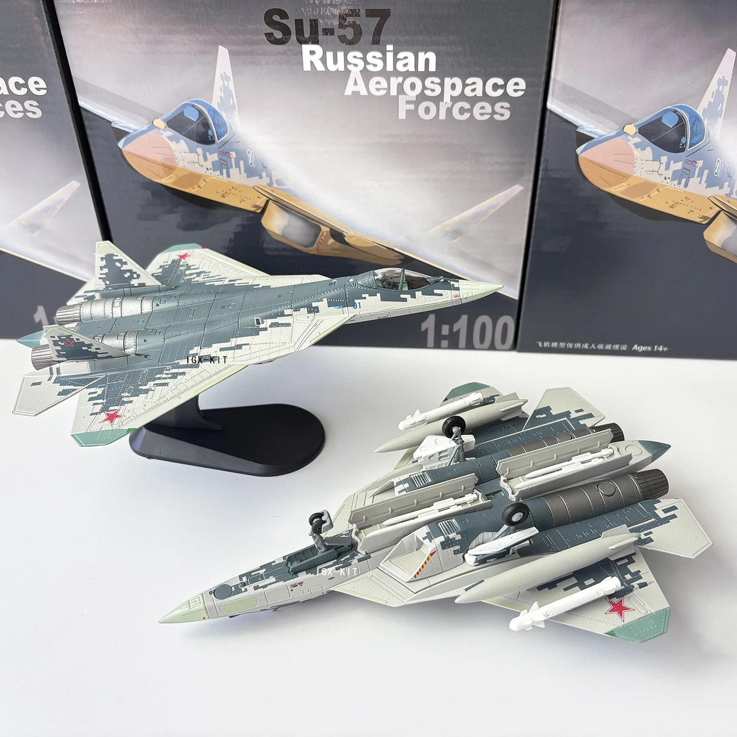 1/100 Scale Russian Air Force SU57 Stealth Fighter Model SU-57 01# Metal Plane Aircraft Model Toy Gift Display Ornament
1/100 Scale Russian Air Force SU57 Stealth Fighter Model SU-57 01# Metal Plane Aircraft Model Toy Gift Display Ornament