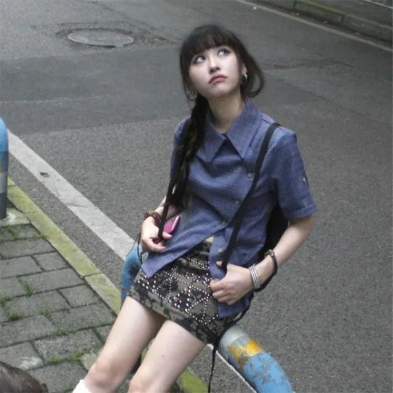 MEXZT Vintage Plaid Shirts Women Y2K Harajuku Irregular Buttons Short Sleeve Blouses Summer Japanese Aesthetic Design Tops New
MEXZT Vintage Plaid Shirts Women Y2K Harajuku Irregular Buttons Short Sleeve Blouses Summer Japanese Aesthetic Design Tops New