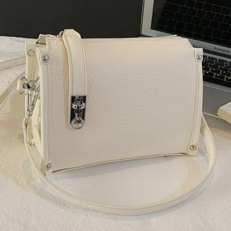 Commute Women’s Handbag Classic Handbag For Women Fashion Crossbody bag for women 2026 New Shoulder bag for women
Commute Women’s Handbag Classic Handbag For Women Fashion Crossbody bag for women 2026 New Shoulder bag for women