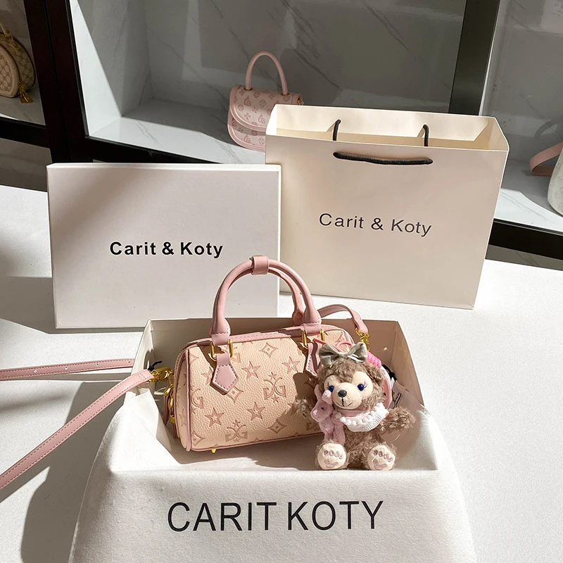 Trendy pink embossed Boston bag, high-end handbag pillow bag
Trendy pink embossed Boston bag, high-end handbag pillow bag