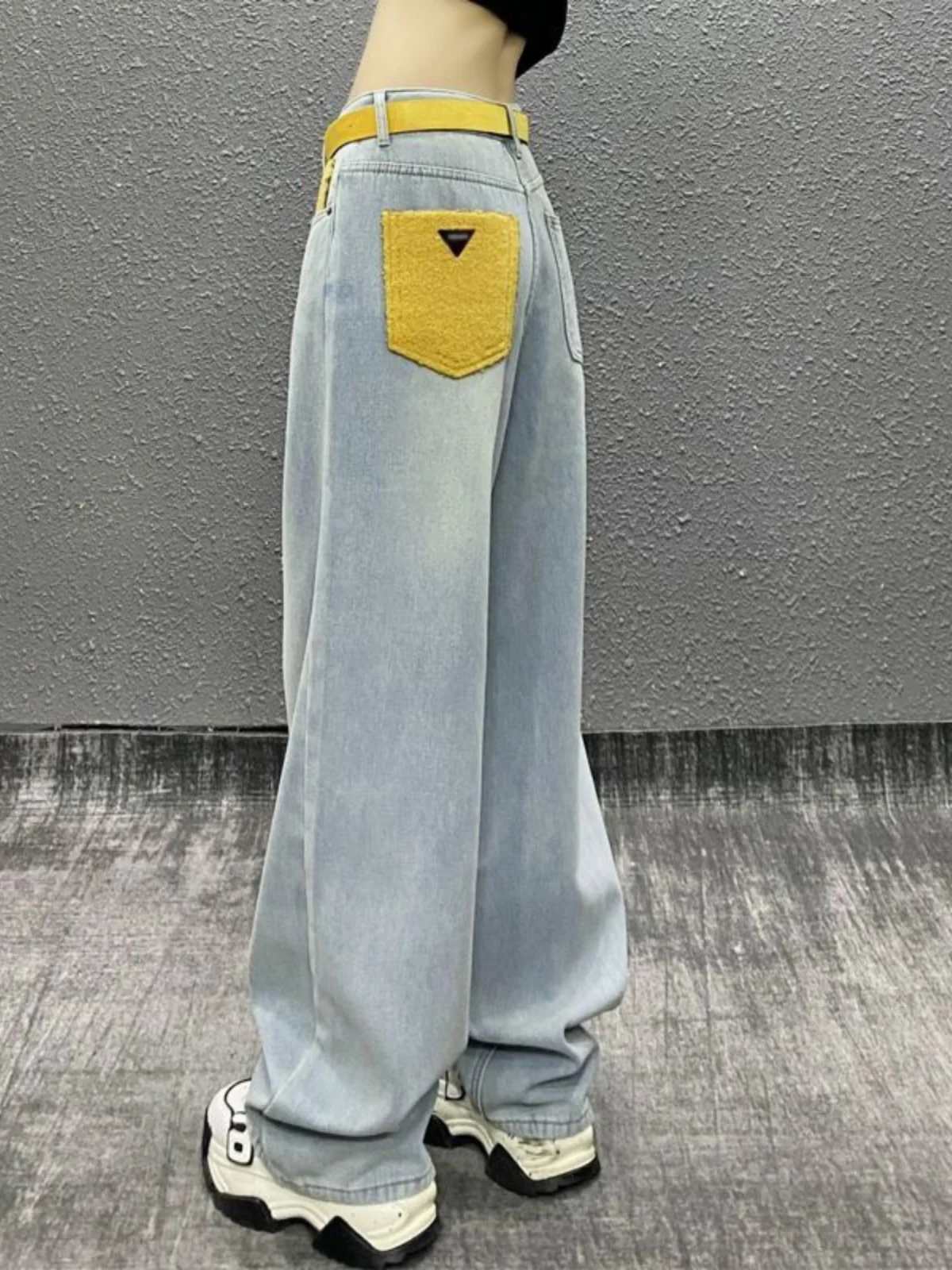 Light Wa Wide Leg Jeans Women's High Waist Loose Fit Slimming Straight Cut Denim Pants Casual Sle Spring New Arrivals
Light Wa Wide Leg Jeans Women's High Waist Loose Fit Slimming Straight Cut Denim Pants Casual Sle Spring New Arrivals