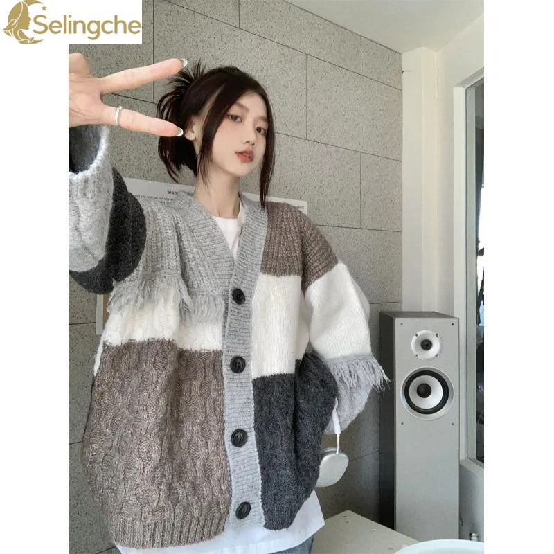 Retro Lazy Style V-neck Tassel Knitted Cardigan Jacket for Women's Autumn and Winter Korean Fashion Casual Sweet Sweater
Retro Lazy Style V-neck Tassel Knitted Cardigan Jacket for Women's Autumn and Winter Korean Fashion Casual Sweet Sweater