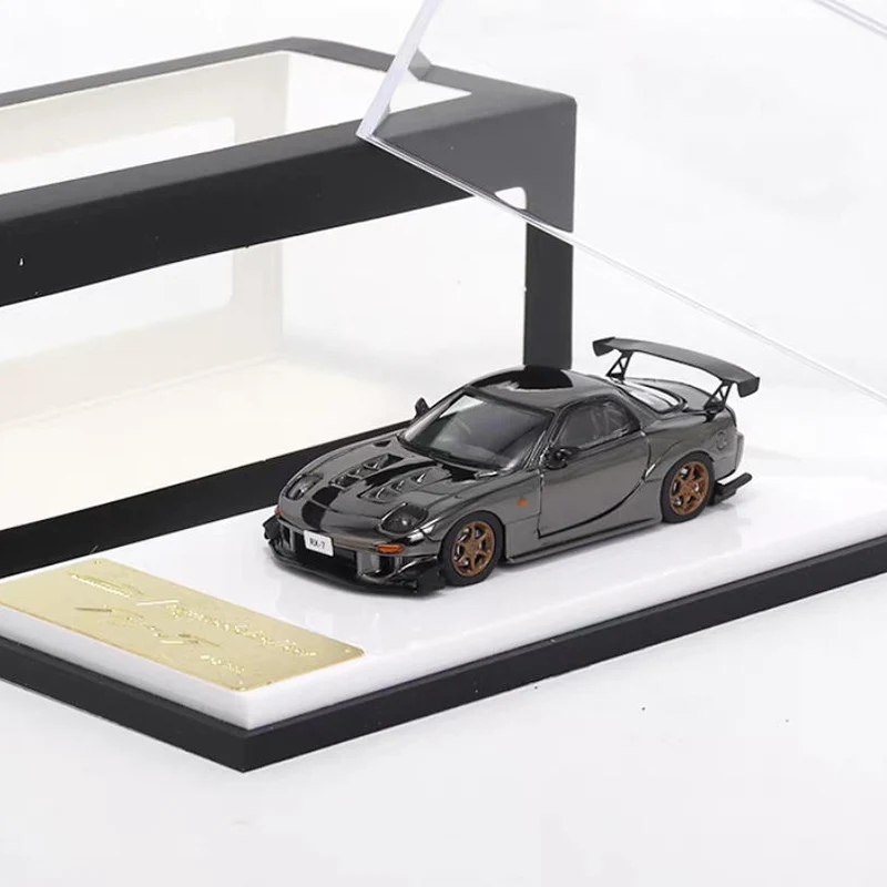 Diecast Original 1:64 Scale RX-7 RX7 Simulation Alloy Car Model Static Display Collectible Toy Gift Souvenir Decoration
Diecast Original 1:64 Scale RX-7 RX7 Simulation Alloy Car Model Static Display Collectible Toy Gift Souvenir Decoration