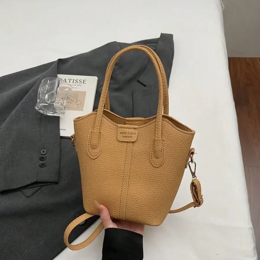 Retro Bucket Bag, Hand-Carried Messenger Double Style, Casual Style, Seaside Play, Holiday Gathering, Daily Travel With Natural Coordination
Retro Bucket Bag, Hand-Carried Messenger Double Style, Casual Style, Seaside Play, Holiday Gathering, Daily Travel With Natural Coordination