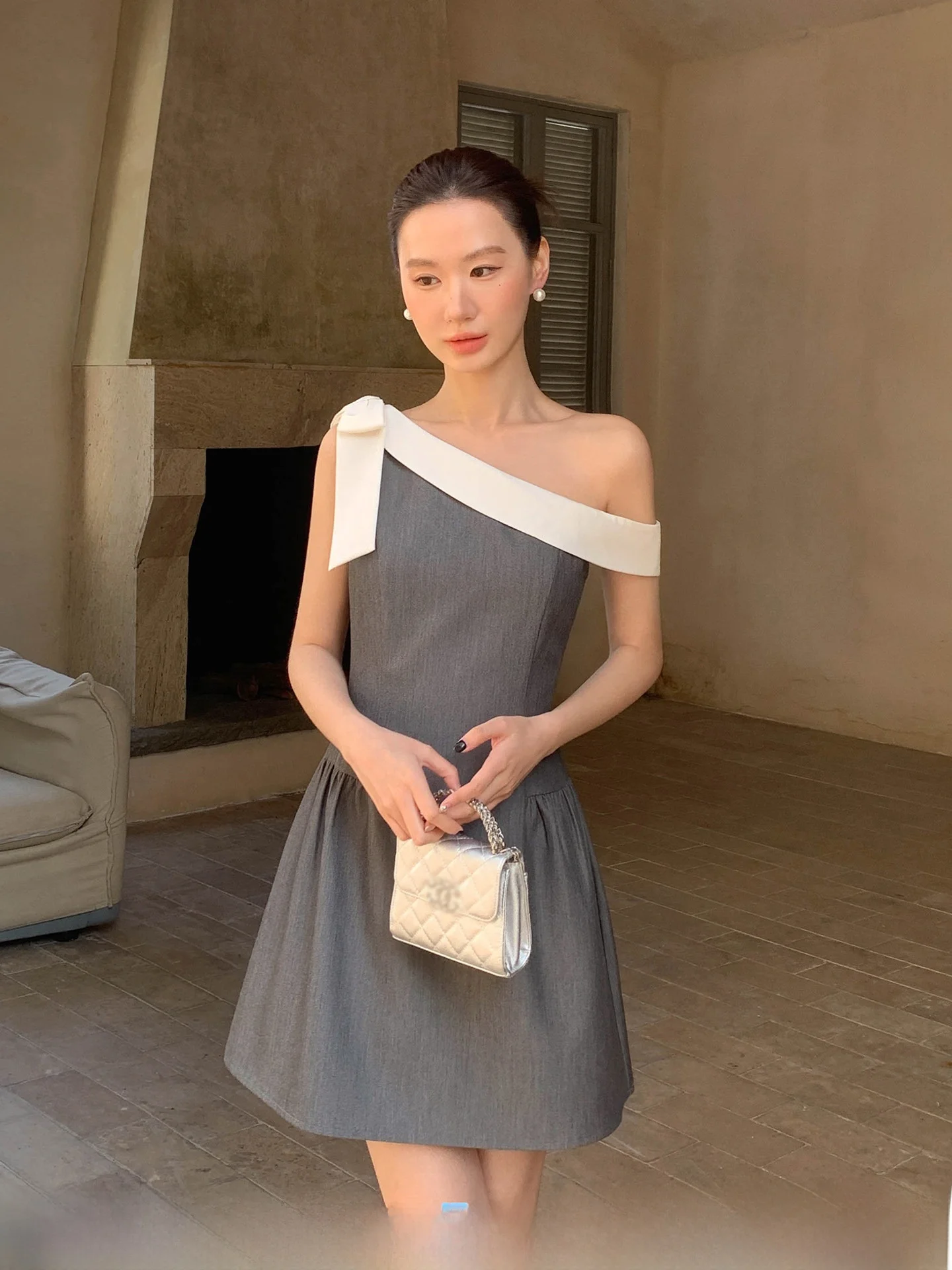 Princess Style Gown with Sash Shoulder Bows And Collar High Waist A-Line Skirt Commute Friendly Elegant Dress by XXNING
Princess Style Gown with Sash Shoulder Bows And Collar High Waist A-Line Skirt Commute Friendly Elegant Dress by XXNING